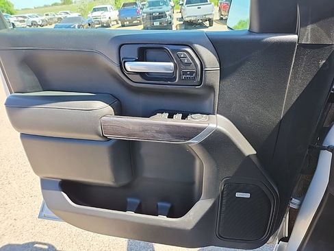 Used 2021 Chevrolet Silverado 1500 LTZ w/ LTZ Premium Package AWD/4WD image 40