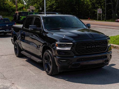 Used 2023 RAM 1500 Big Horn AWD/4WD image 3