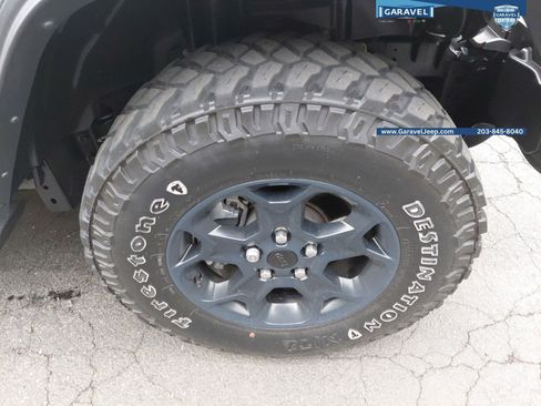 Used 2023 Jeep Wrangler Unlimited w/ Cold Weather Group AWD/4WD image 33