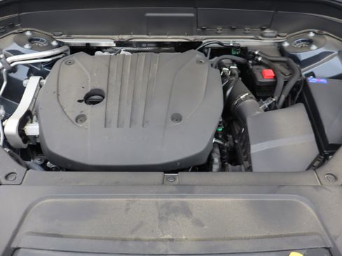 Used 2025 Volvo XC90 B5 Plus image 43