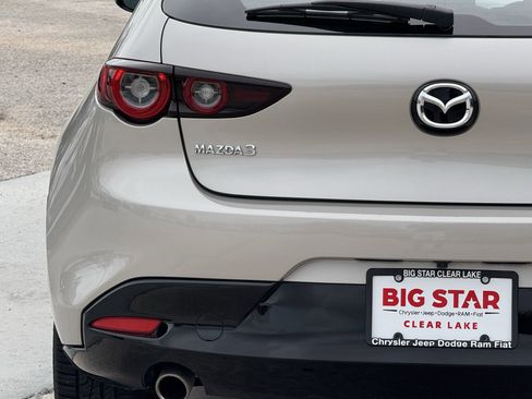Used 2024 MAZDA MAZDA3 s image 11