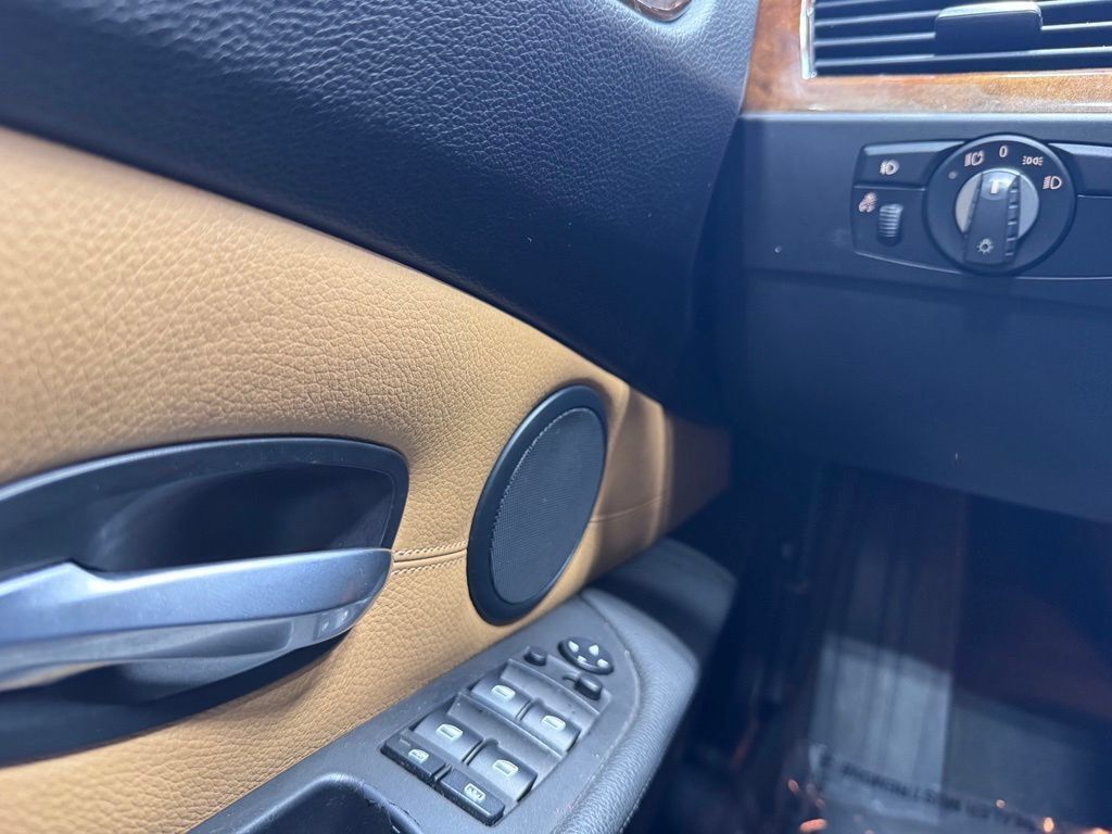 Used 2008 BMW 550i Sedan RWD image 9