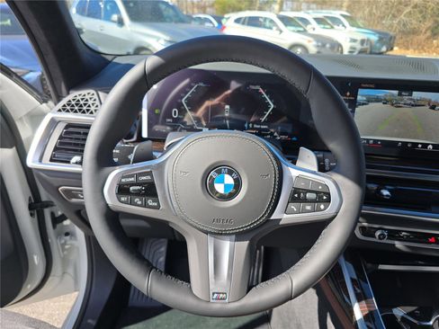 New 2026 BMW X7 xDrive40i w/ M Sport Package AWD/4WD image 30