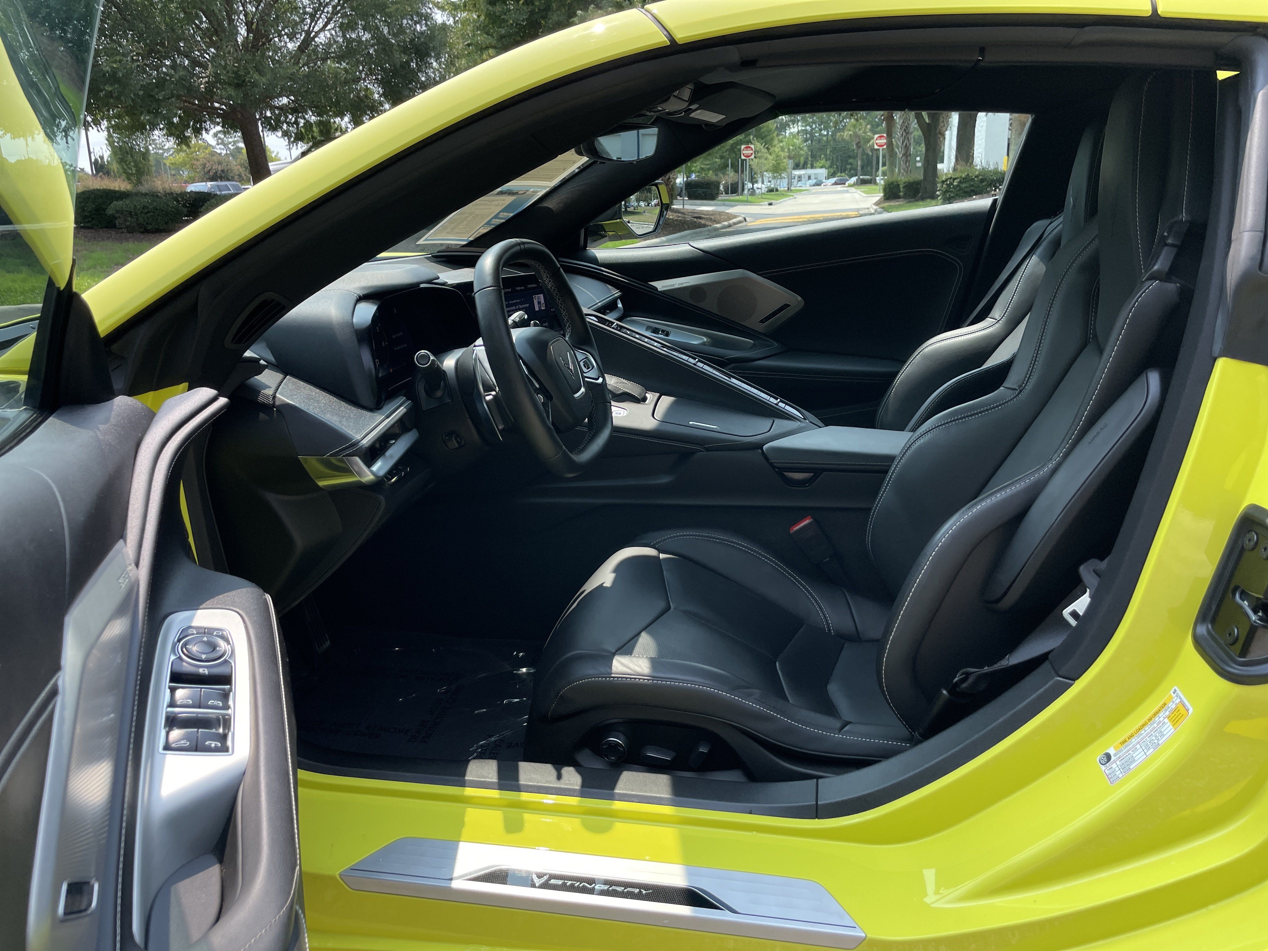 Used 2022 Chevrolet Corvette Stingray Preferred Conv w/ Battery Protection Package RWD image 15