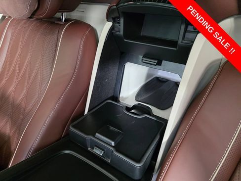Certified 2025 Mercedes-Benz Maybach GLS 600 4MATIC image 17