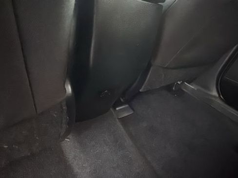 Used 2018 Toyota RAV4 LE image 22