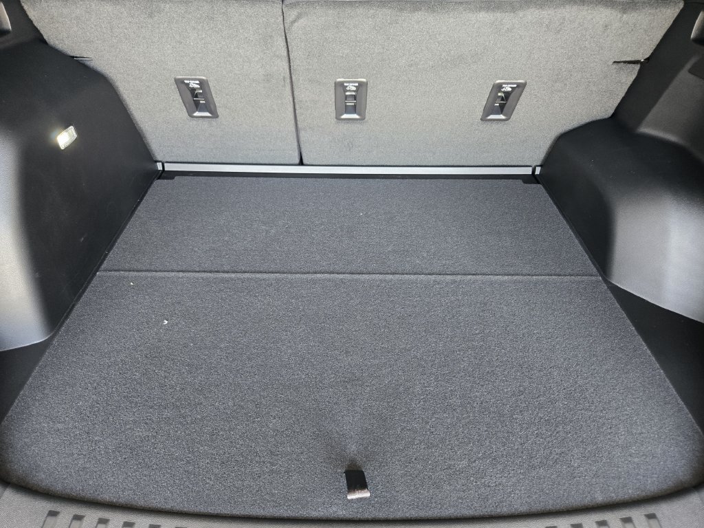 New 2027 Chevrolet Equinox LT w/ Midnight Edition FWD image 37