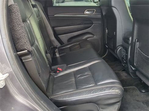 Used 2016 Jeep Grand Cherokee Limited image 19