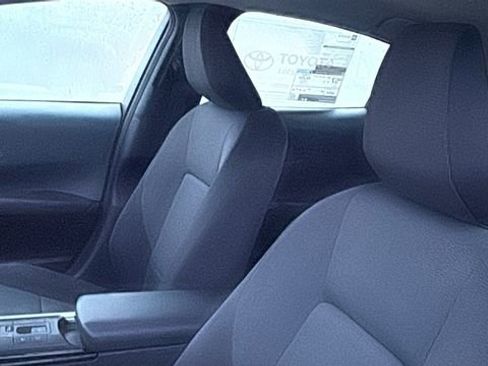 New 2026 Toyota Prius LE image 18