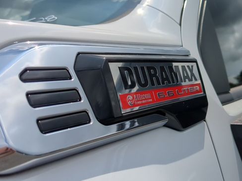 Used 2025 GMC Sierra 3500 Pro w/ Convenience Package image 32