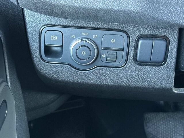 Used 2023 Mercedes-Benz Sprinter 2500 image 29