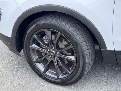 Used 2018 Ford Explorer XLT w/ Equipment Group 202A image 36