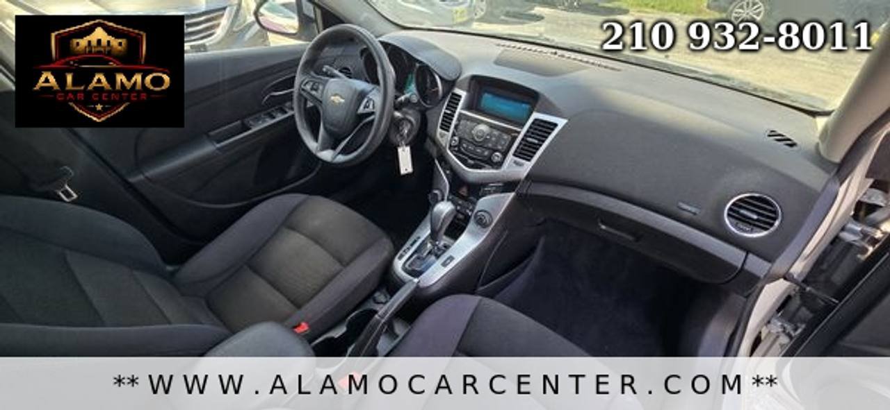 Used 2015 Chevrolet Cruze LT FWD image 15