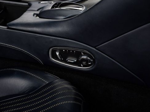 Used 2018 Aston Martin DB11 V12 image 43