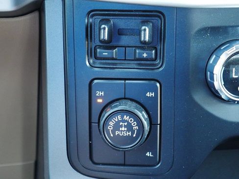 Used 2021 Ford F150 XLT w/ Equipment Group 301A Mid AWD/4WD image 37