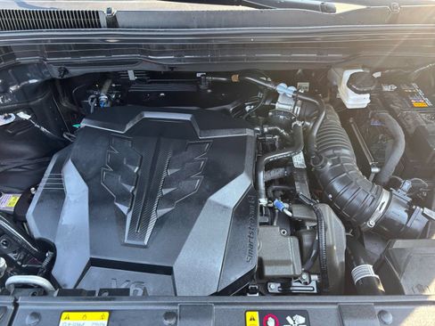 Used 2026 Kia Carnival FWD image 30