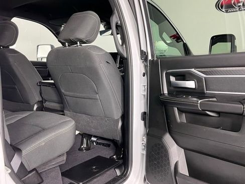Used 2025 RAM 2500 Big Horn image 28