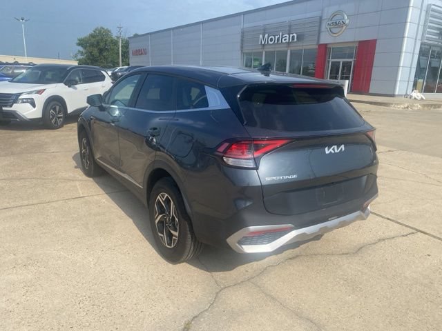 Used 2024 Kia Sportage LX AWD/4WD image 4