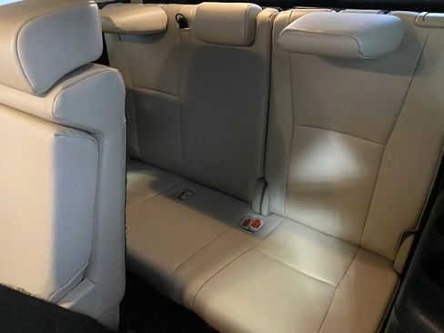 Certified 2021 Toyota Highlander XLE image 12