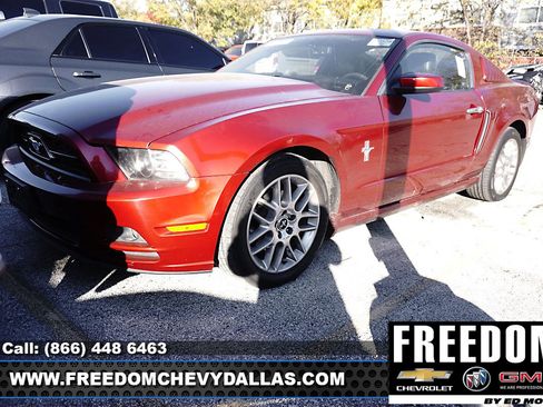 Used 2014 Ford Mustang Premium w/ Equipment Group 202A image 4