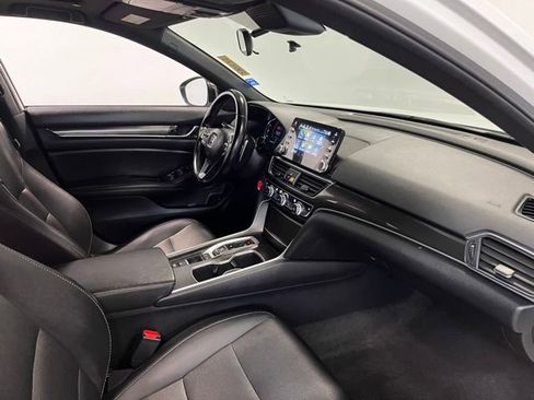 Used 2021 Honda Accord Sport image 11
