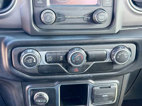 Certified 2021 Jeep Wrangler Sport image 33