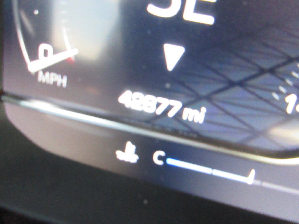 Certified 2024 GMC Yukon Denali Ultimate AWD/4WD image 37