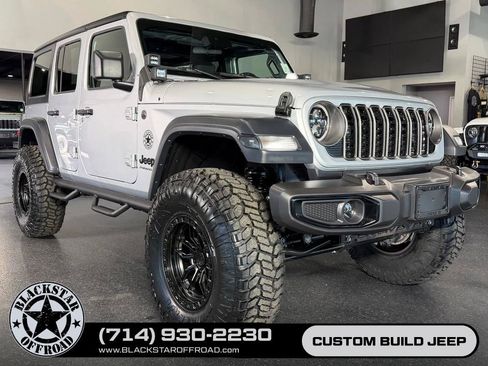 Used 2024 Jeep Wrangler Unlimited Sport AWD/4WD image 2