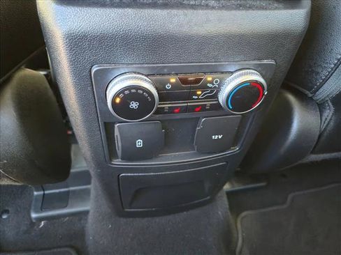 Used 2024 Ford Explorer Limited image 18