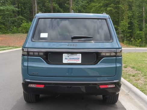 New 2026 Jeep Grand Wagoneer Limited AWD/4WD image 12