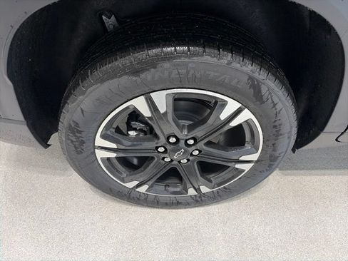 New 2027 Chevrolet Traverse LT w/ Sun and Wheel Package AWD/4WD image 7