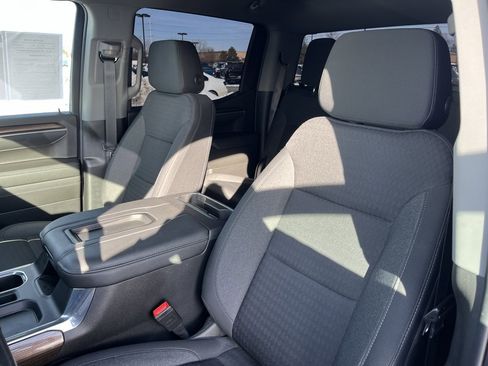 Used 2022 Chevrolet Silverado 1500 RST image 11