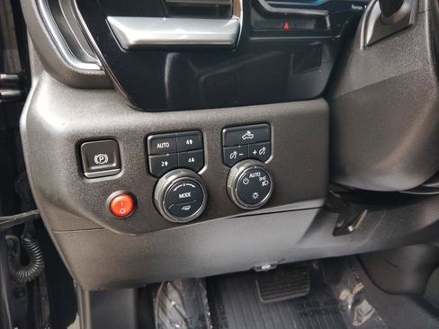 Used 2022 Chevrolet Silverado 1500 LT AWD/4WD image 18
