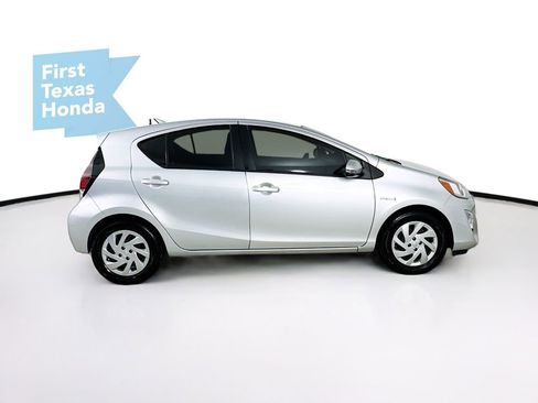 Used 2015 Toyota Prius C Two image 8