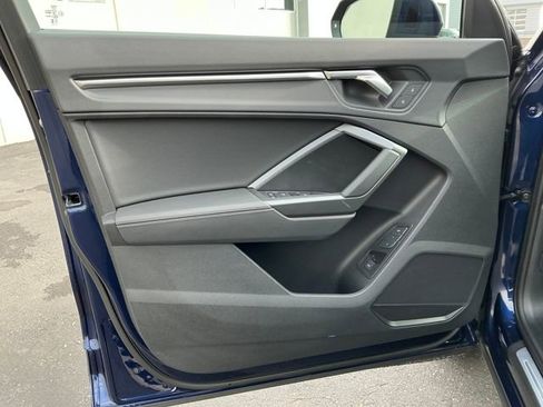 New 2025 Audi Q3 2.0T Premium image 12
