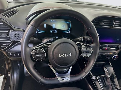 Used 2023 Kia Soul GT-Line FWD image 12