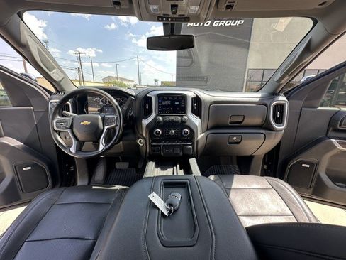 Used 2020 Chevrolet Silverado 2500 LTZ w/ LTZ Convenience Package AWD/4WD image 15