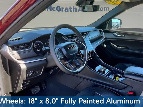 Used 2025 Jeep Grand Cherokee L Laredo AWD/4WD image 21