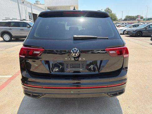 Used 2022 Volkswagen Tiguan SE R-Line FWD image 6