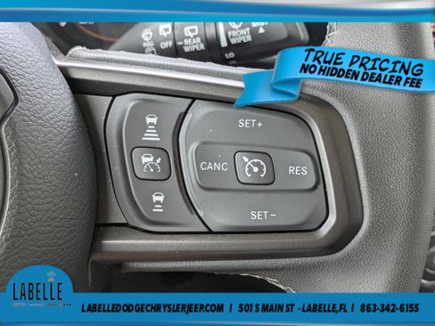 Used 2026 Jeep Wrangler Unlimited Rubicon AWD/4WD image 19