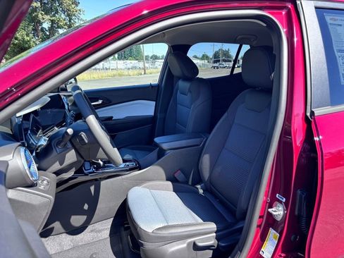 New 2025 Chevrolet Trax LT image 25