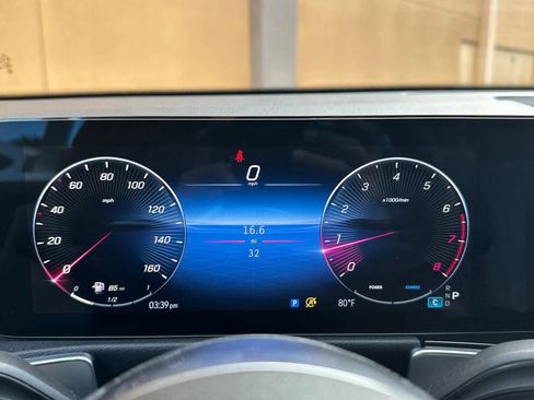 New 2025 Mercedes-Benz GLB 250 4MATIC image 23