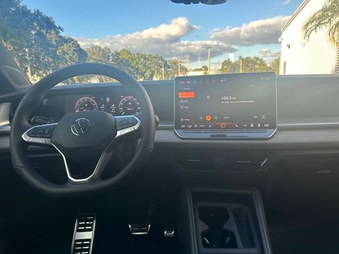 New 2026 Volkswagen Tiguan SE R-Line FWD image 49