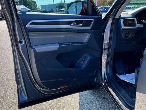 Used 2023 Volkswagen Atlas SE w/ Panoramic Sunroof Package AWD/4WD image 21