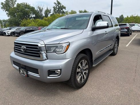 Used 2018 Toyota Sequoia Limited AWD/4WD image 5