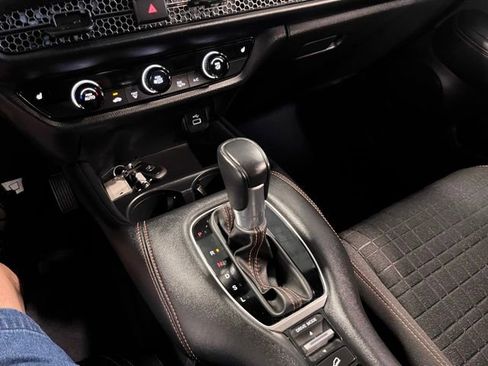 Used 2024 Honda HR-V Sport image 30