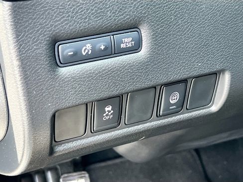 Used 2024 Nissan Murano SV AWD/4WD image 10