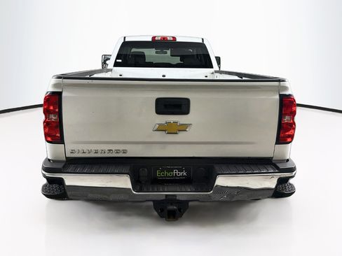 Used 2018 Chevrolet Silverado 2500 W/T w/ WT Convenience Package RWD image 7
