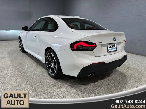 Certified 2025 BMW 230i xDrive Coupe w/ Convenience Package AWD/4WD image 6