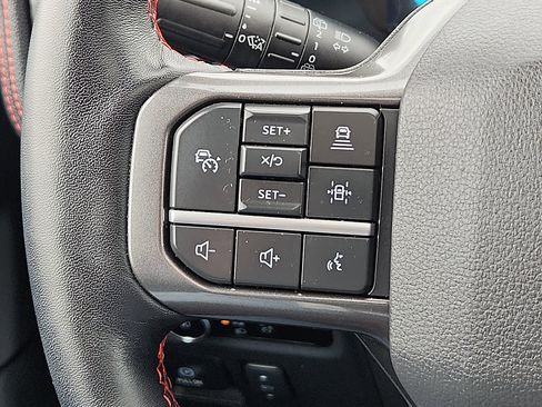 Used 2023 Ford Expedition Limited AWD/4WD image 22